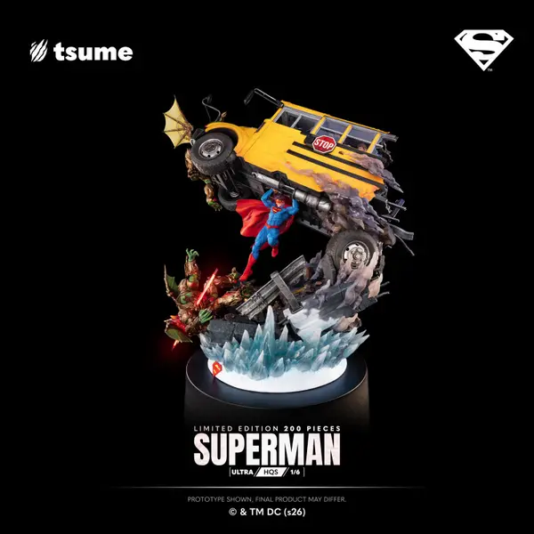 DC COMICS Statue Superman Ultra HQS Tsume