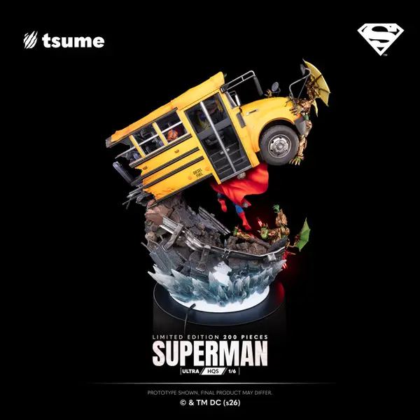 DC COMICS Statue Superman Ultra HQS Tsume