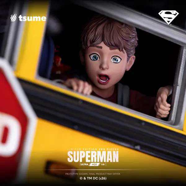 DC COMICS Statue Superman Ultra HQS Tsume