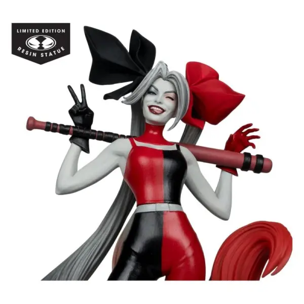 DC Direct - Statuette Harley Quinn: Red, White & Black 1/10 Harley Quinn by Alex Garner 21 cm