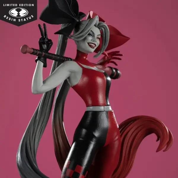 DC Direct - Statuette Harley Quinn: Red, White & Black 1/10 Harley Quinn by Alex Garner 21 cm