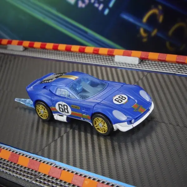 Transformers X Hot Wheels Collaborative - Figurine Deluxe Class El Segundo Coupe 13 cm