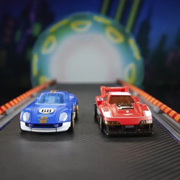 Transformers X Hot Wheels Collaborative - Figurine Deluxe Class El Segundo Coupe 13 cm