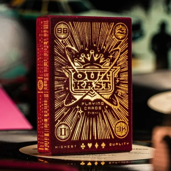 Outcast - Jeu de cartes Outcast Red Velvet