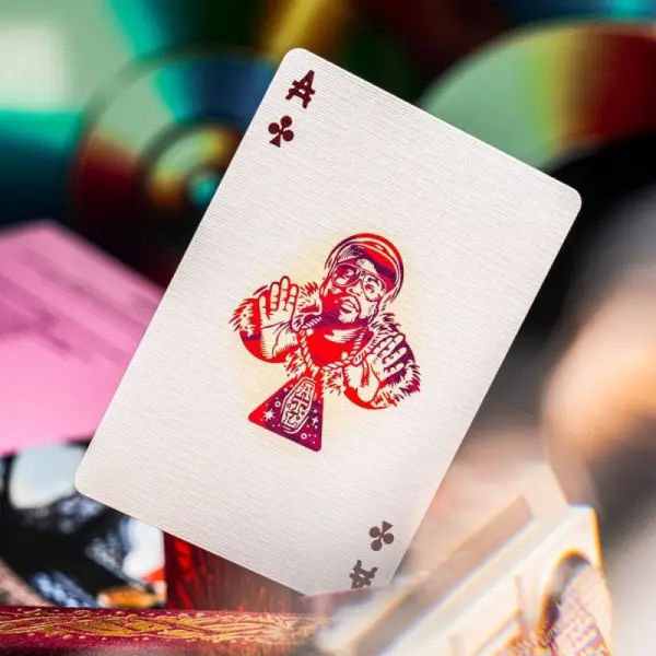 Outcast - Jeu de cartes Outcast Red Velvet